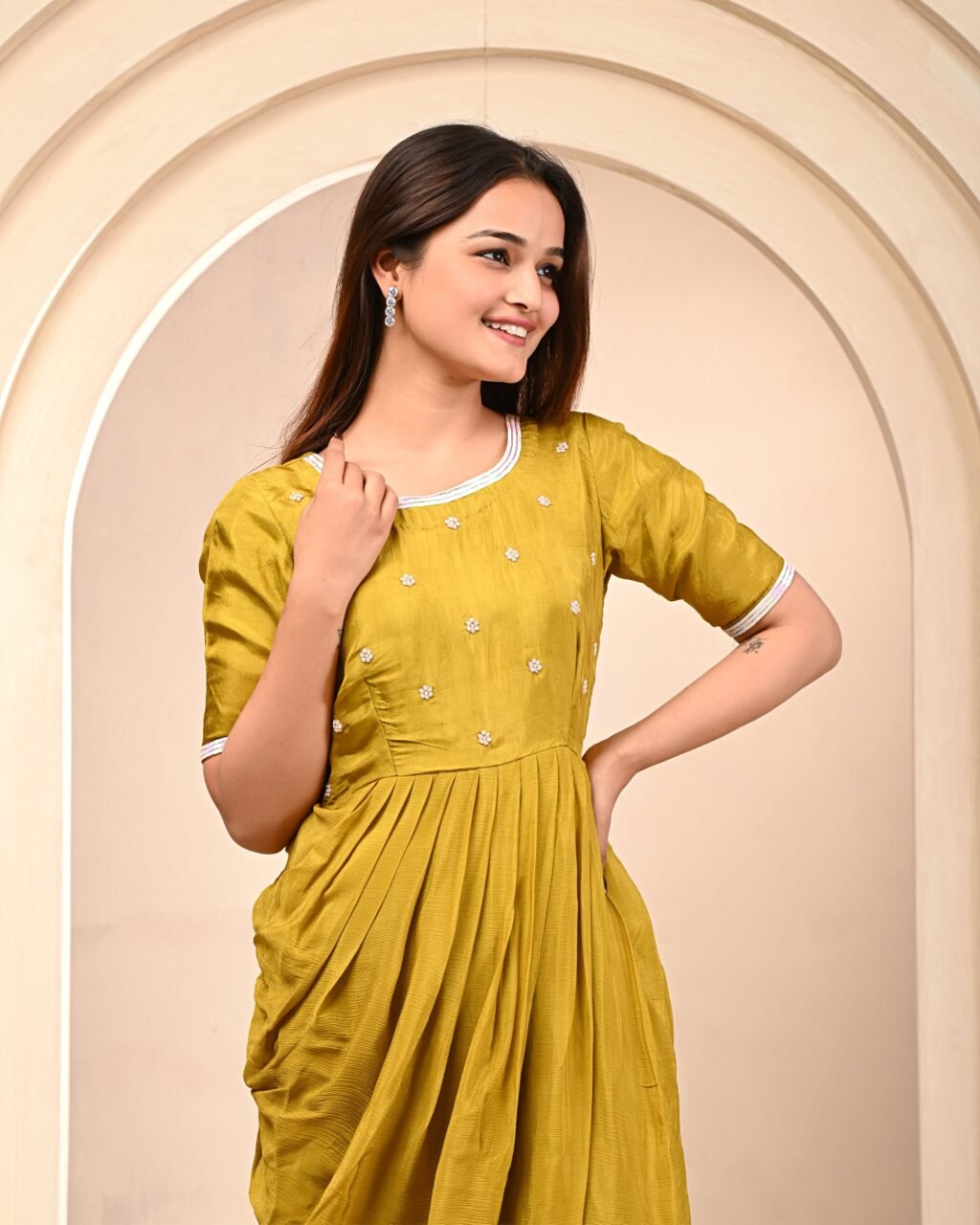 satrangi-Mehendi-Cowl-Dress-2